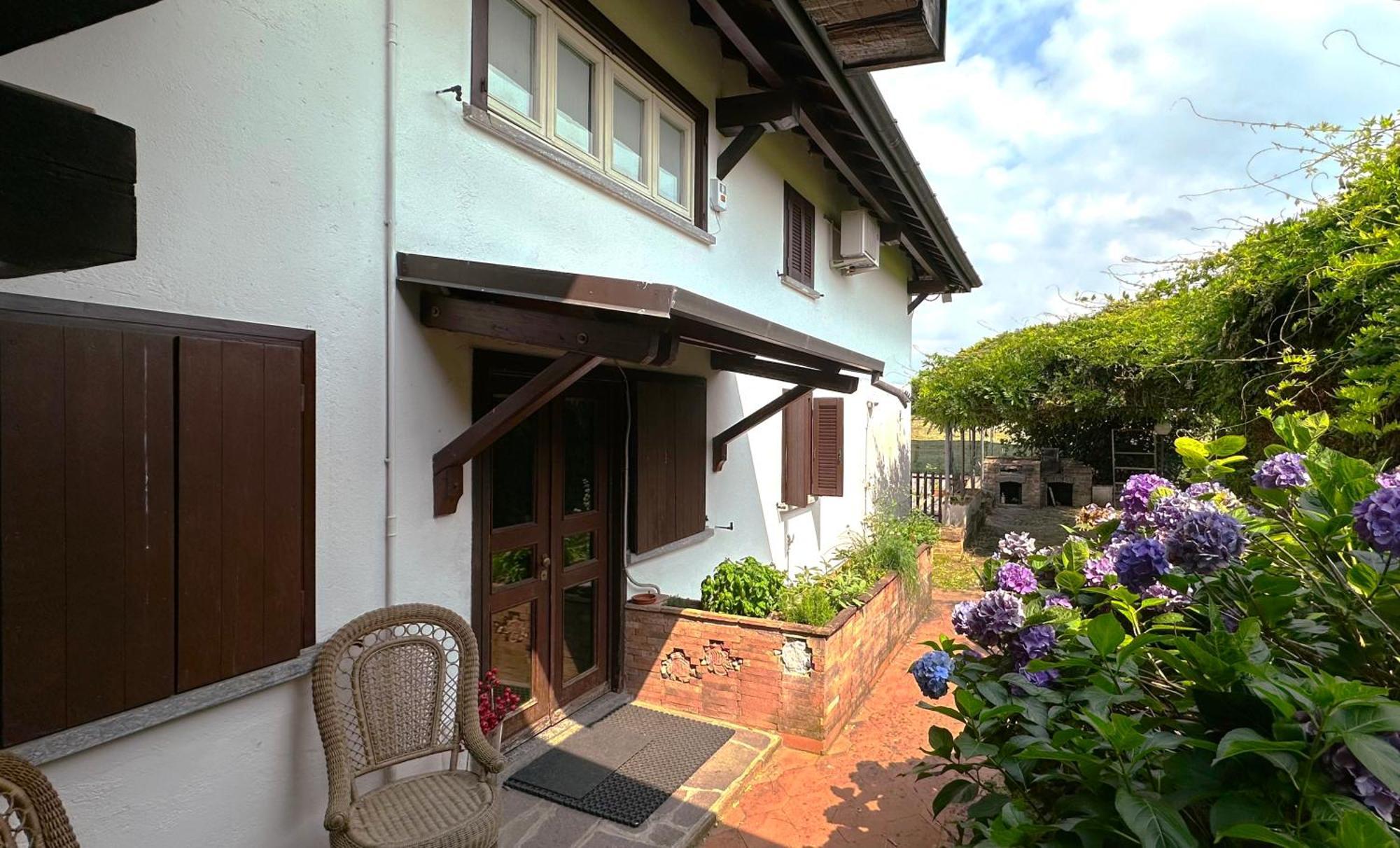 Apartamento Musicians Mansion Loft Fino Mornasco Exterior foto